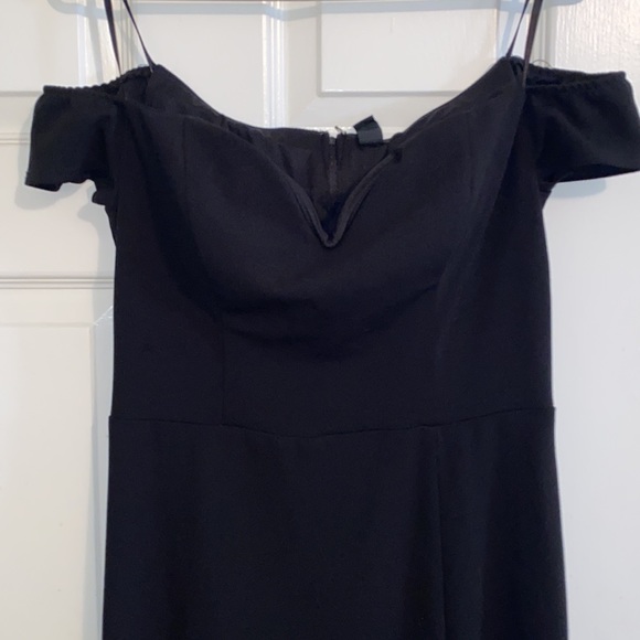 OFF THE SHOULDER WINDSOR DRESS - Picture 4 of 12